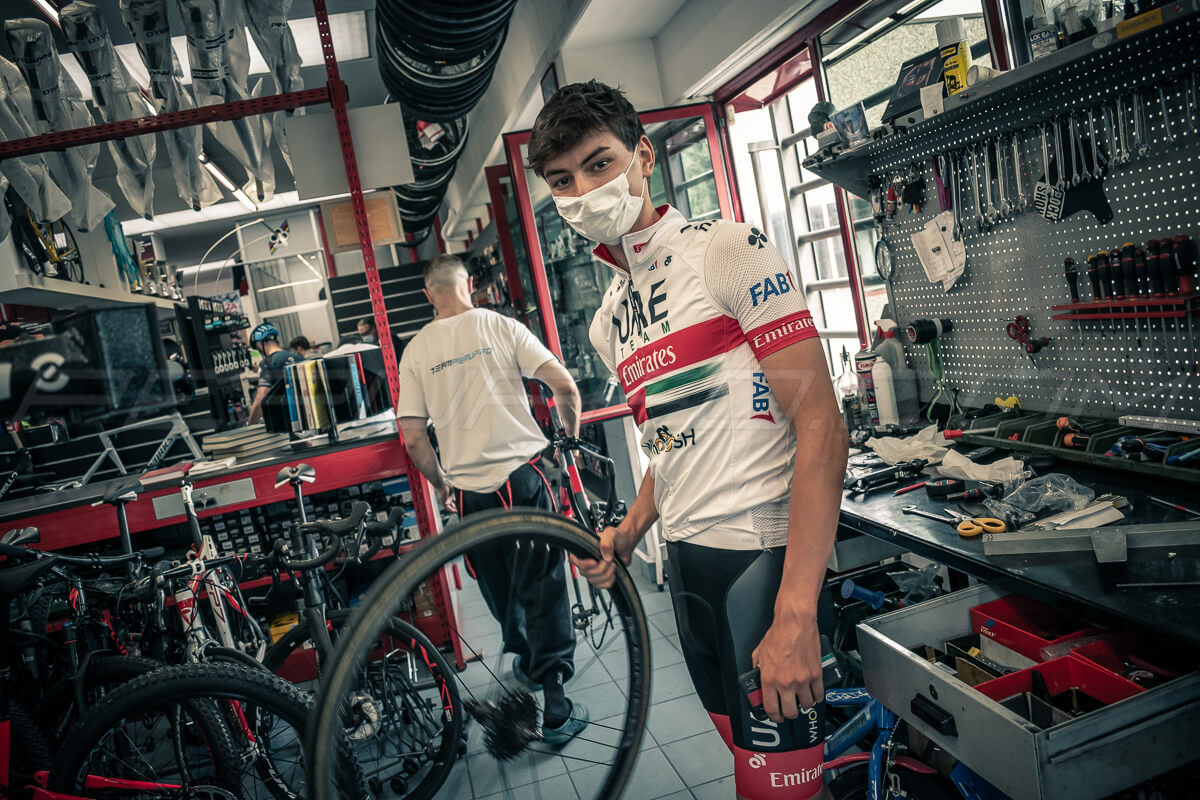 Alessandro Covi Visita il TeamPeruffo