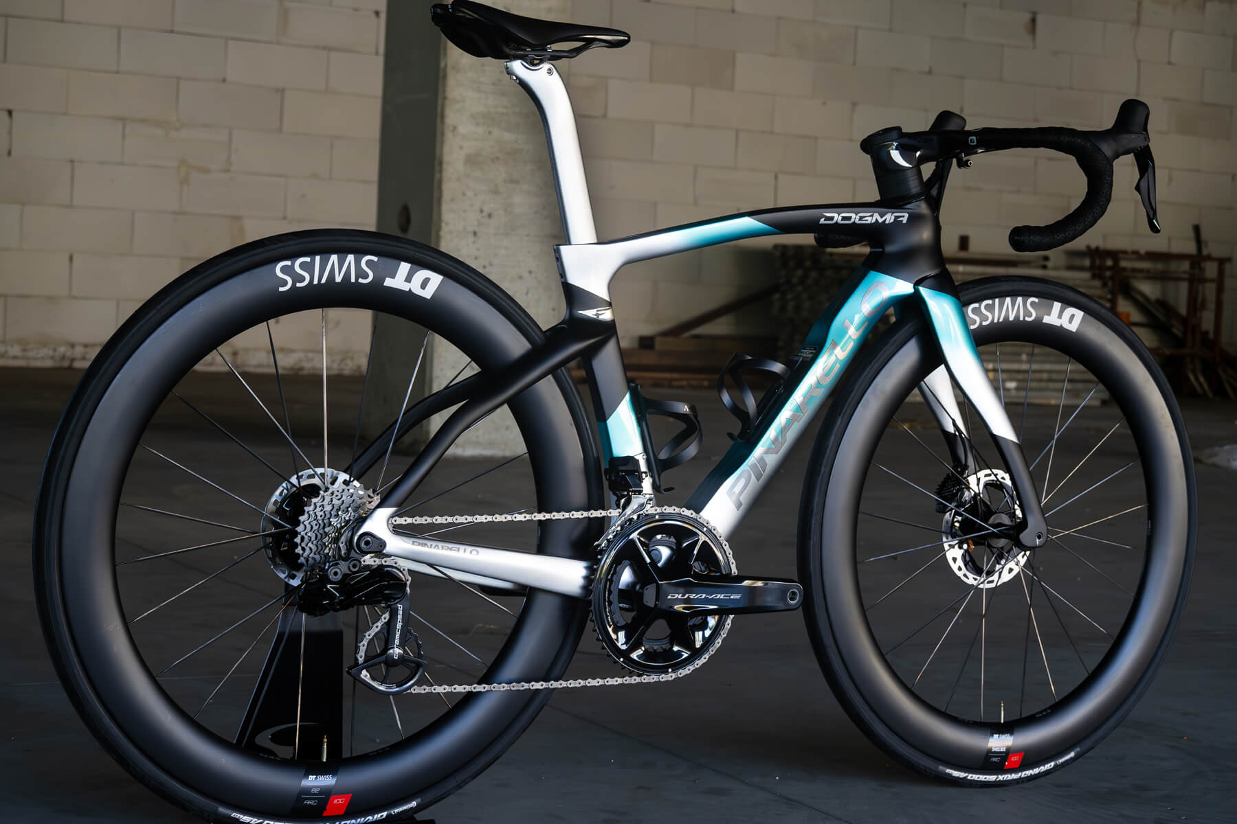 PINARELLO Dogma F: exceptional performance, with style