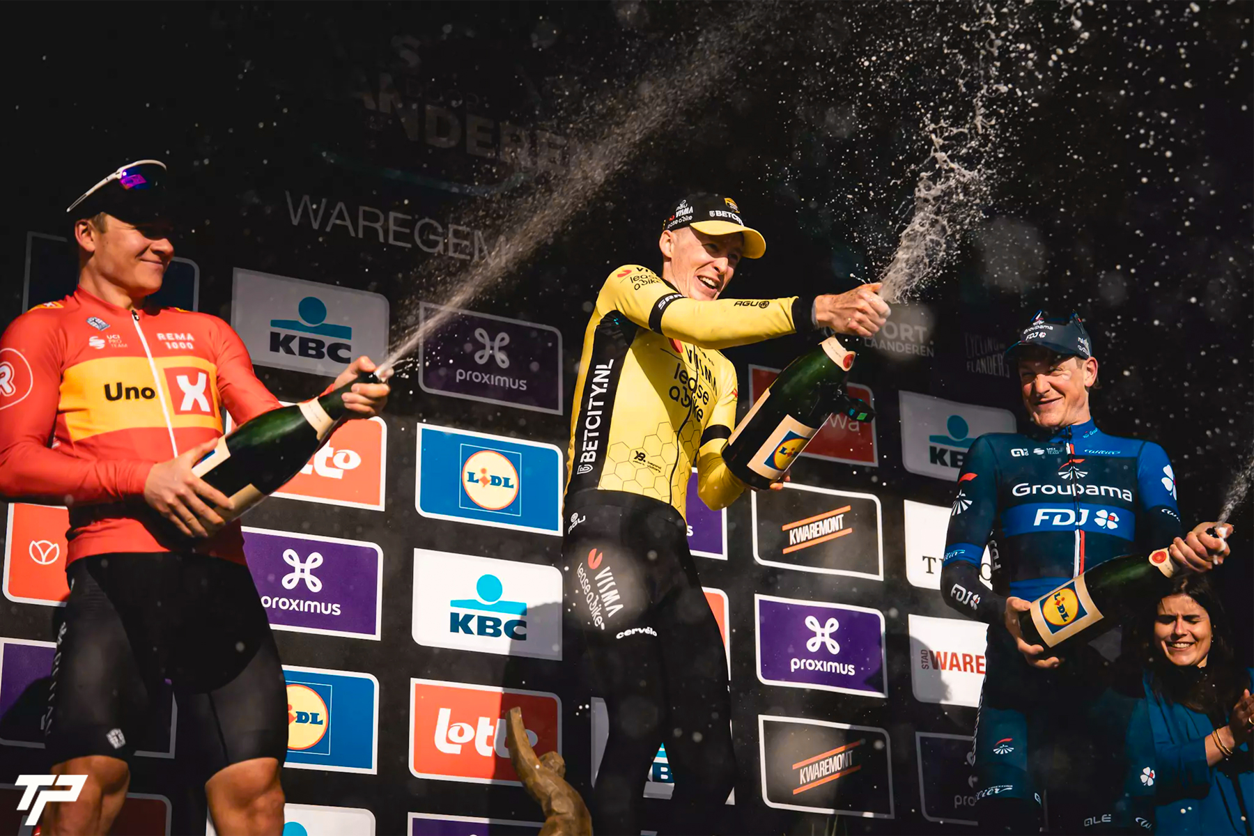 The Dwars door Vlaanderen is tinged yellow: historic double for the hornets