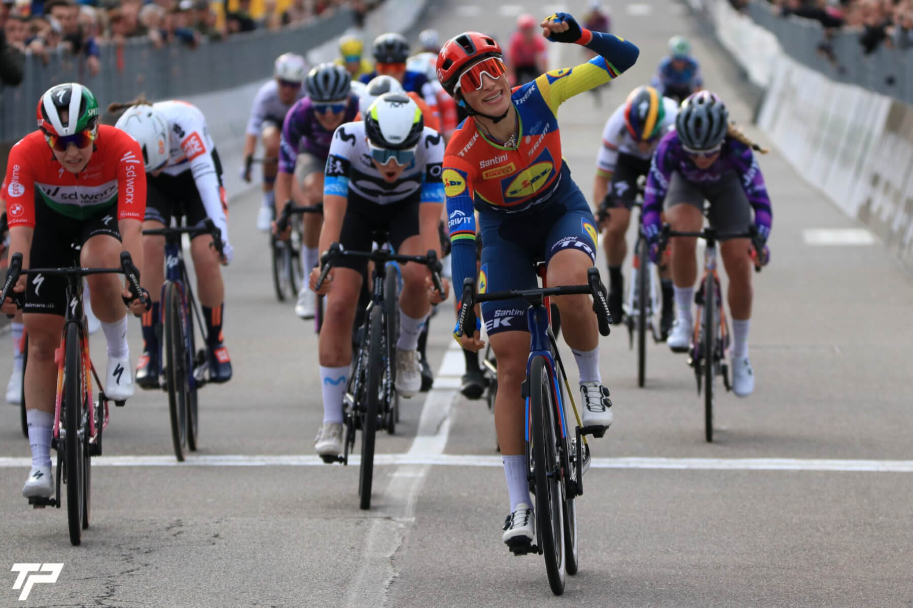 Elisa Balsamo trionfa al Trofeo Binda 2025: volata regale a Cittiglio