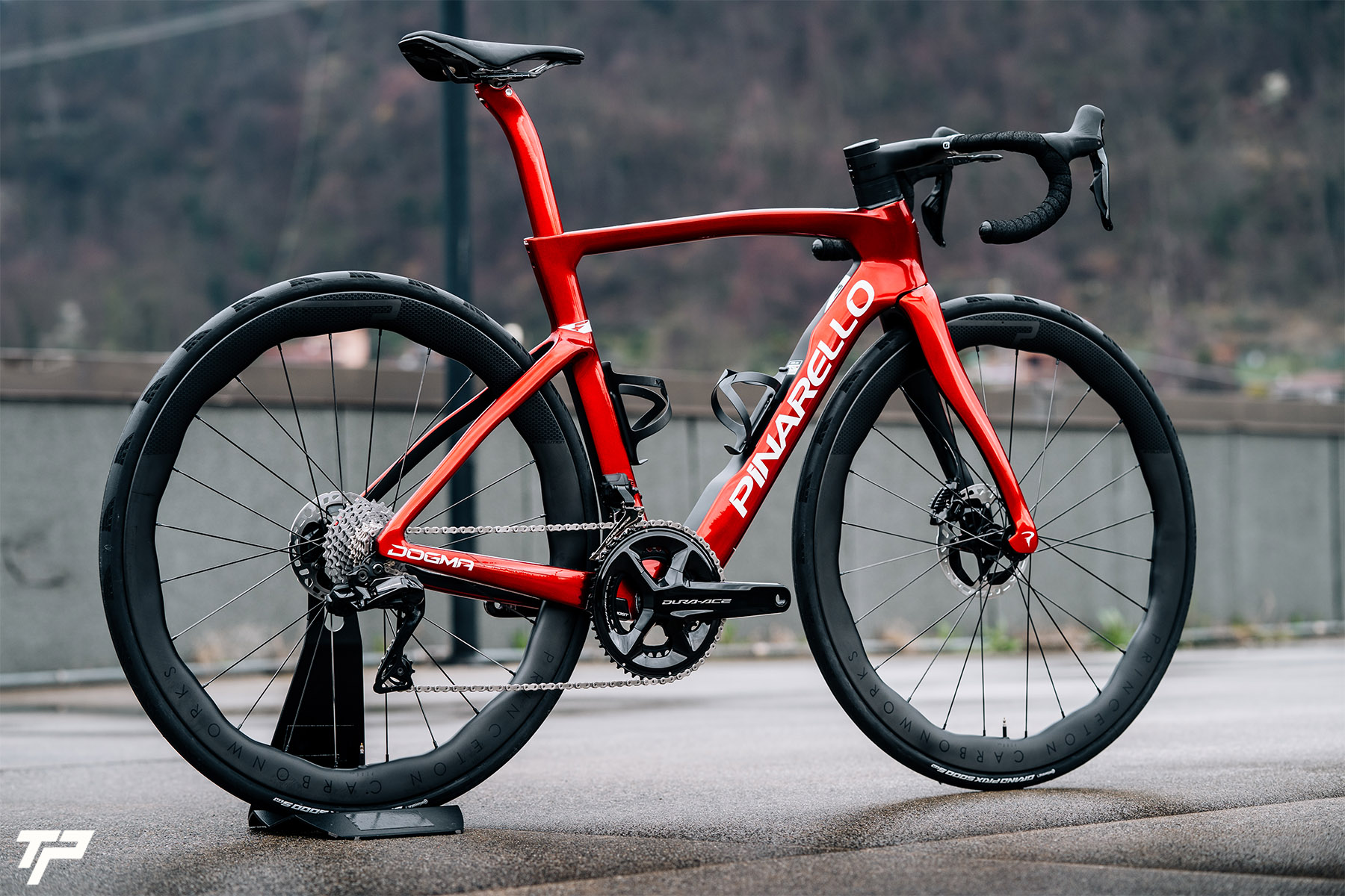 PINARELLO NEW DOGMA F: Red sky at night, fair weather in sight