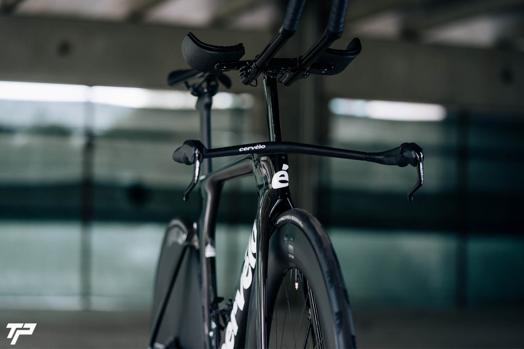 Cervélo P5 Disc: Aero Speed Unleashed