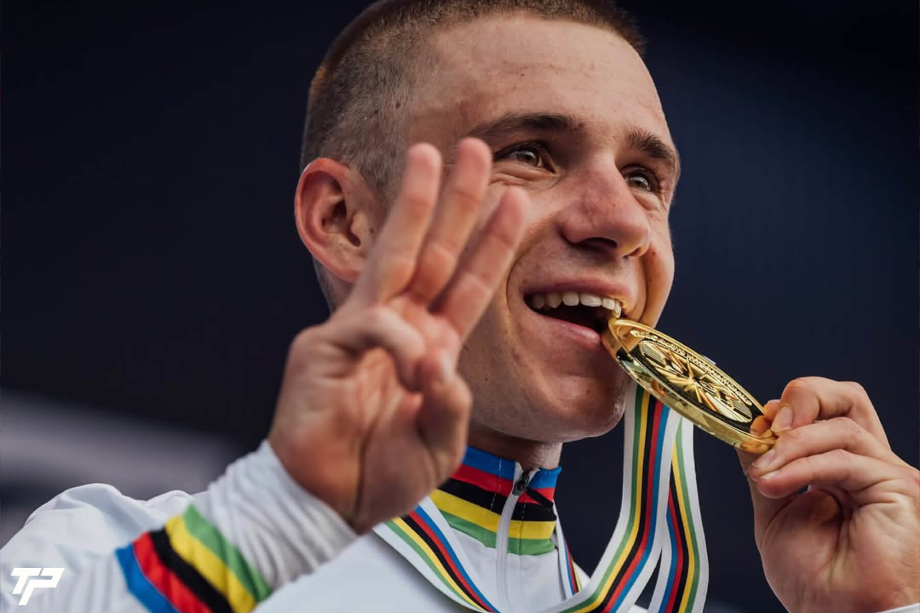 Remco Evenepoel conquista l’oro mondiale a cronometro UCI Kigali 2025