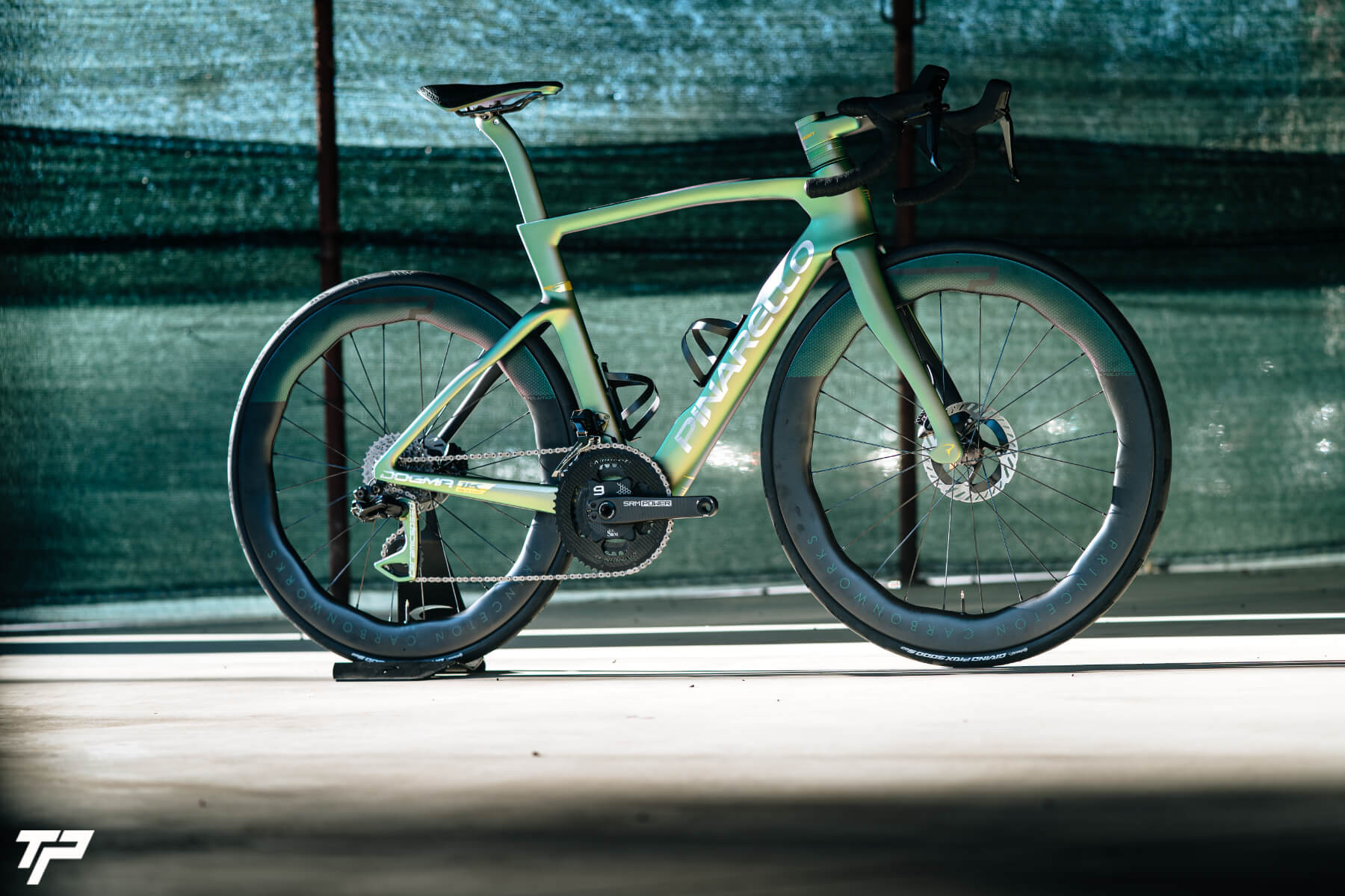 Pinarello New Dogma F MY25 1K: Solo 50 Esemplari per Dominare l'Asfalto