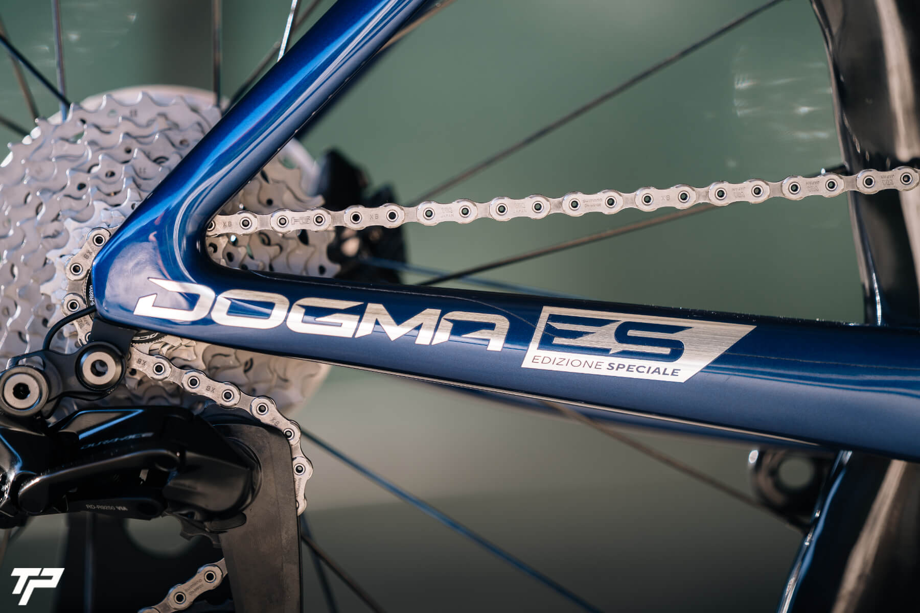 Pinarello New Dogma F: 50 Anni di Vittorie nei Grand Tour, la Leggenda Continua