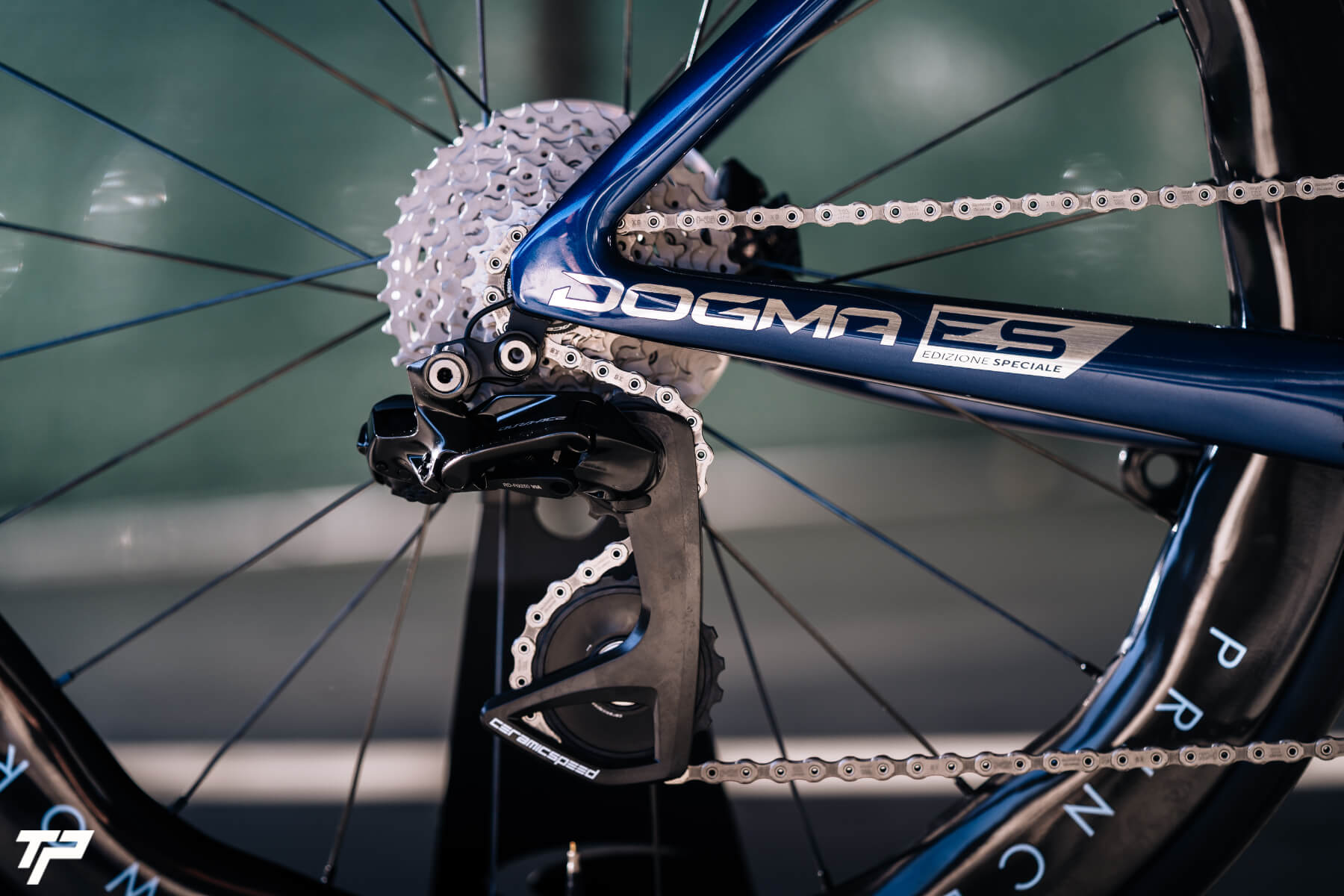 Pinarello New Dogma F: 50 Anni di Vittorie nei Grand Tour, la Leggenda Continua