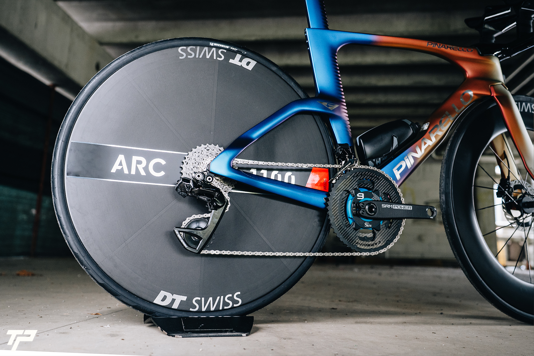 Pinarello Bolide F TT: L'Anatomia della Velocità