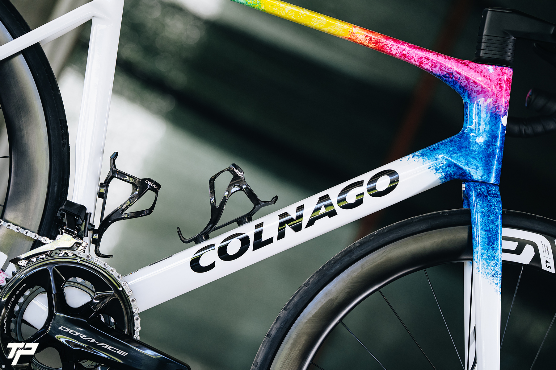Colnago V5Rs: Stardust on the Road