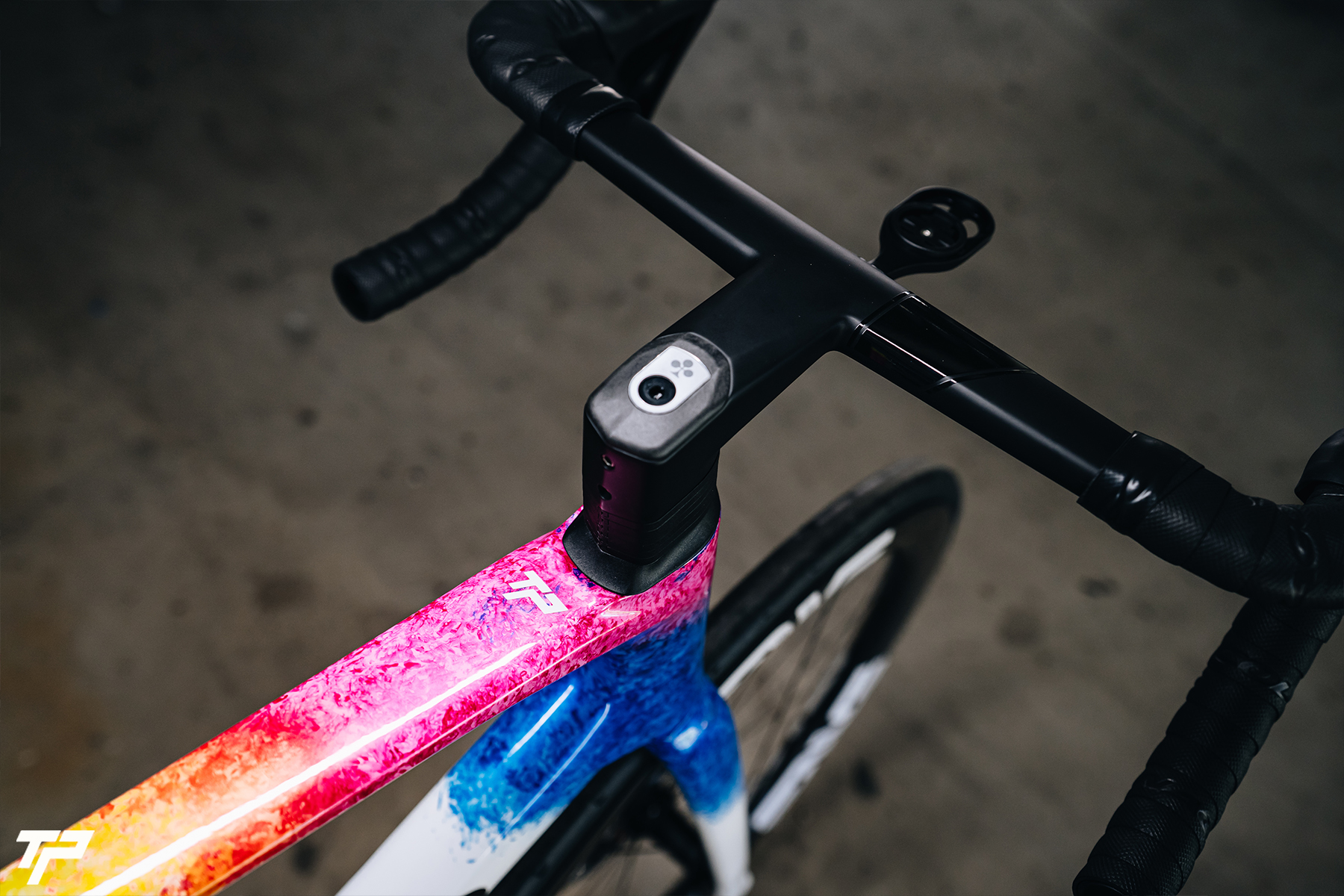 Colnago V5Rs: Stardust on the Road