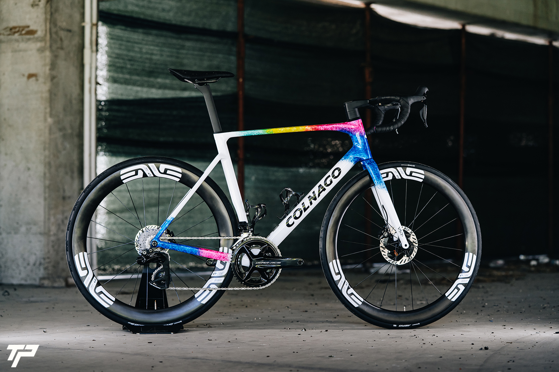 Colnago V5Rs: Stardust on the Road