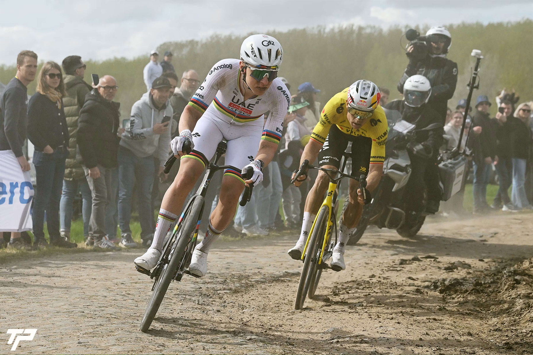 Van Aert triumphs at Roubaix: The Hell of the North crowns its new Angel