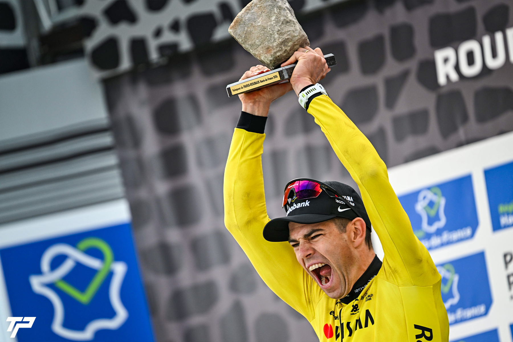 Van Aert triumphs at Roubaix: The Hell of the North crowns its new Angel