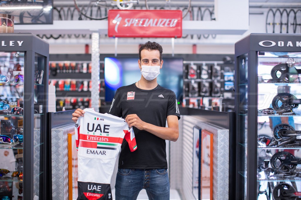 Fabio Aru the Knight of the Four Moors visits TeamPeruffo