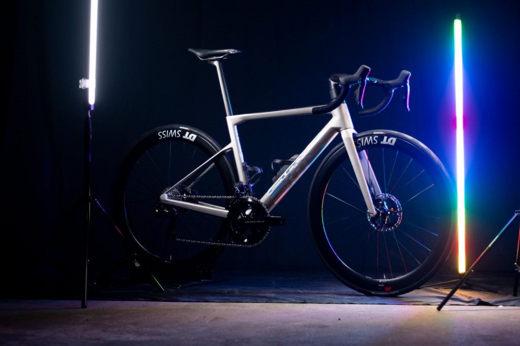 BMC TEAMMACHINE SLR01: BORN TO COMPETE