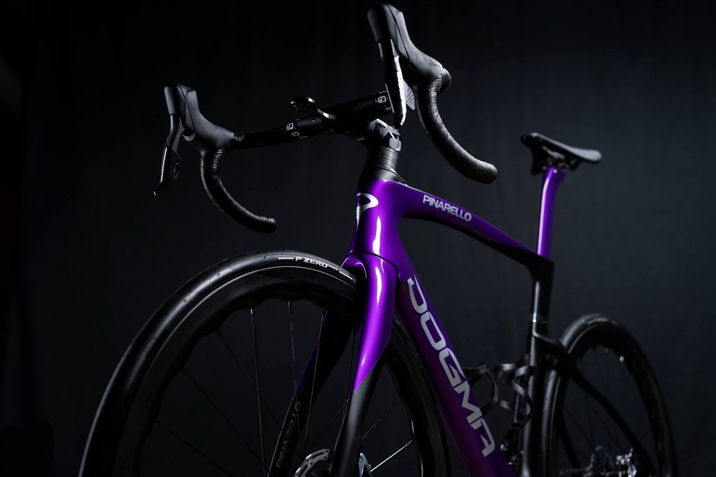 PINARELLO DOGMA F ELECTRO VIOLET