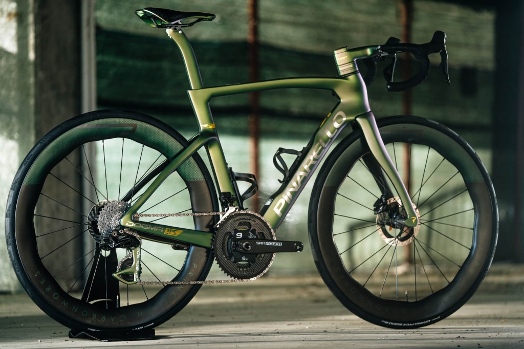 Pinarello New Dogma F MY25 1K: Solo 50 Esemplari per Dominare l'Asfalto