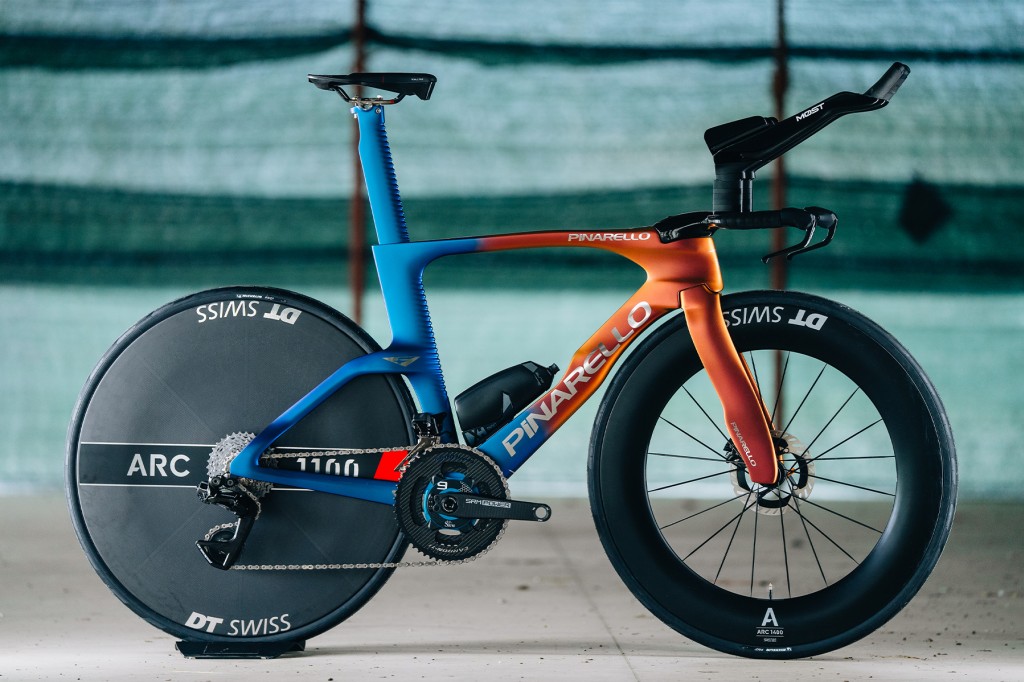 Pinarello Bolide F TT: L'Anatomia della Velocità